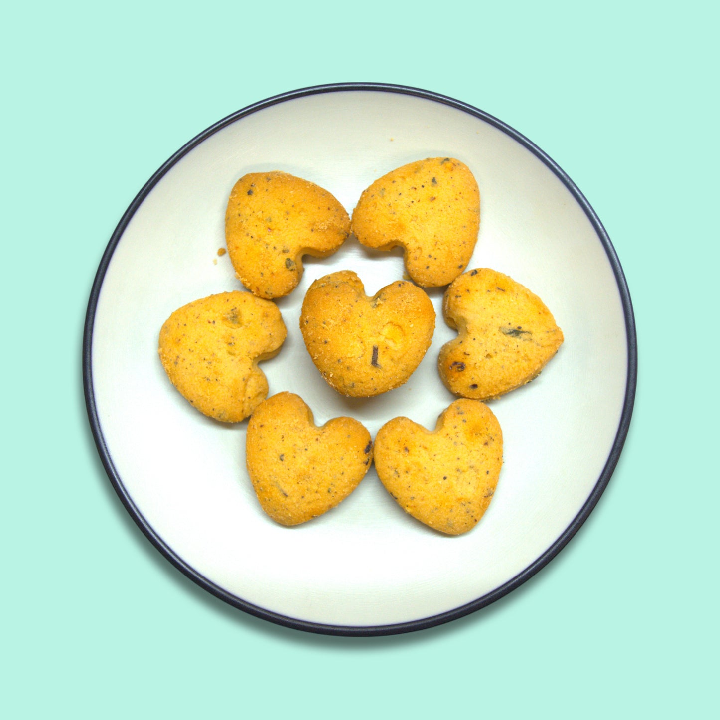 HEART CHILLI BISCUIT