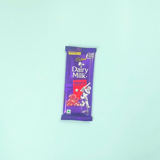 CADBURY DAIRY MILK FRUIT AND NUT SMALL